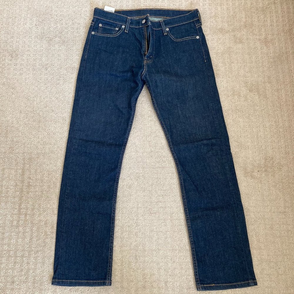 Levi's 513 jeans